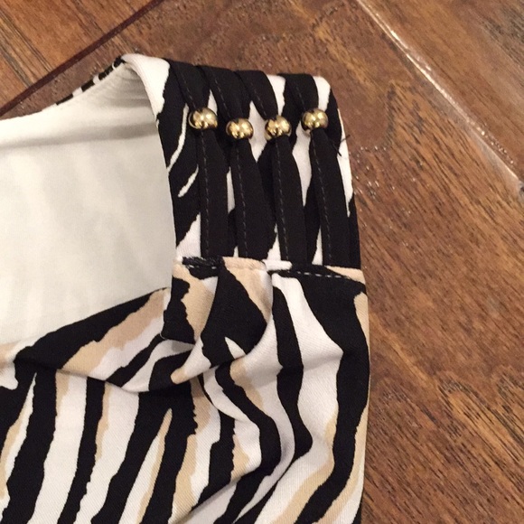 White House Black Market top tank size S - Picture 3 of 8